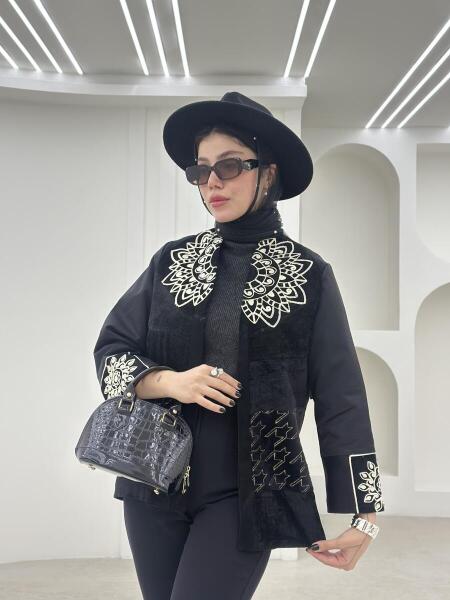 پالتو مجلسی مخمل گلدوزی شده خرجکار پیچازی آستردار bsn1631