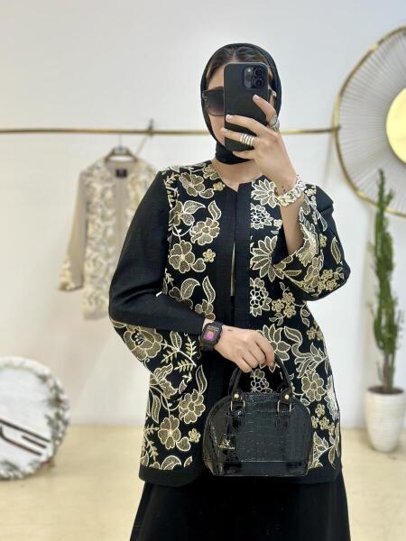 مانتو مزونی گلدوزی شده لمه دار طرح گل bsn1229