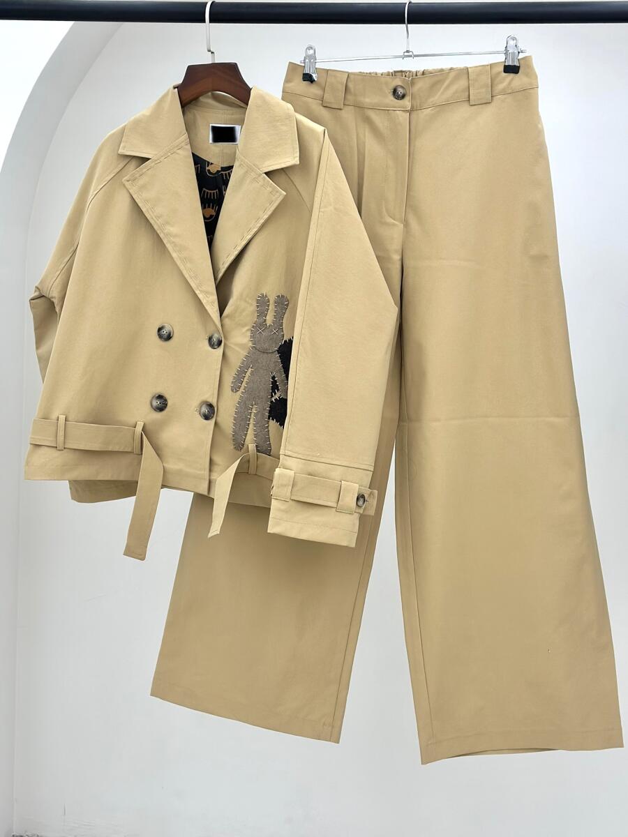 ست 2تیکه کت کوک دوزی و اپلیکه دوزی شده آستردار و شلوار بگ میکرو پاییزه pd186-5