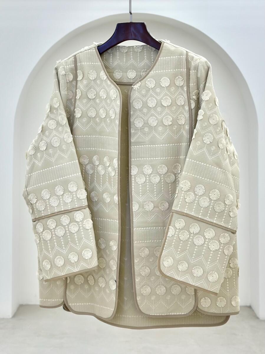 پالتو فوتر مزونی طرح گل برجسته آستین چاکدار pd202-15