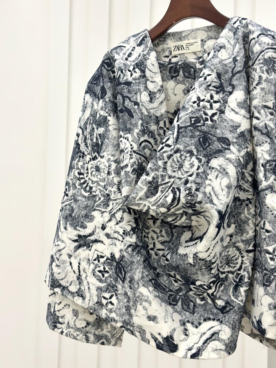 پالتو طرح شنلی پارچه طرح دار pd379-2