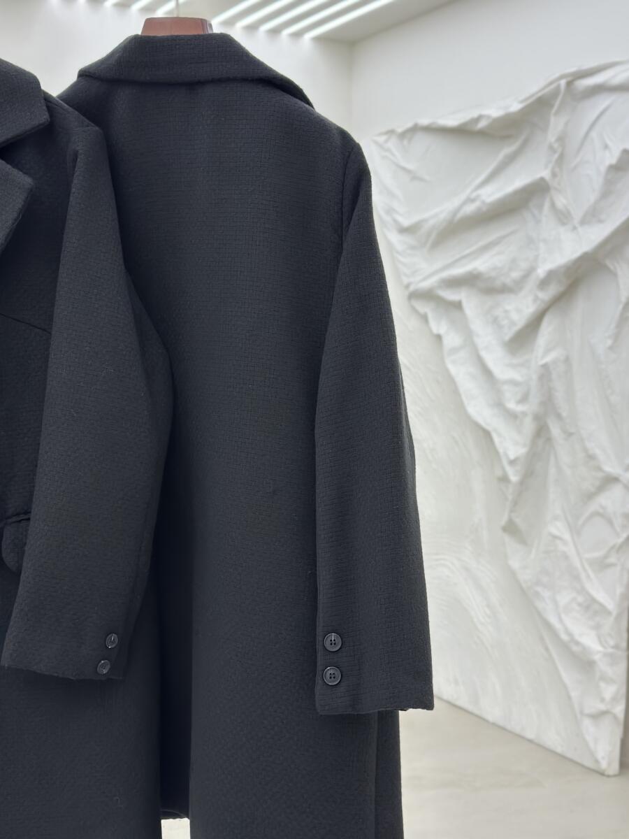 پالتو میدی طرح بافت یقه انگلیسی 6دکمه آستردار pd249-16