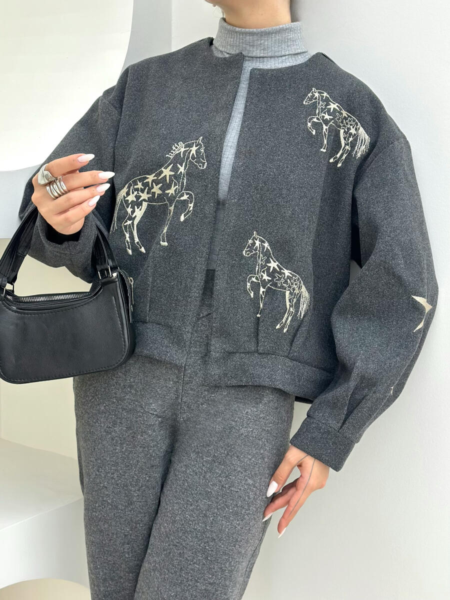 بامبر فوتر گلدوزی شده طرح اسب آستردار pd265-9