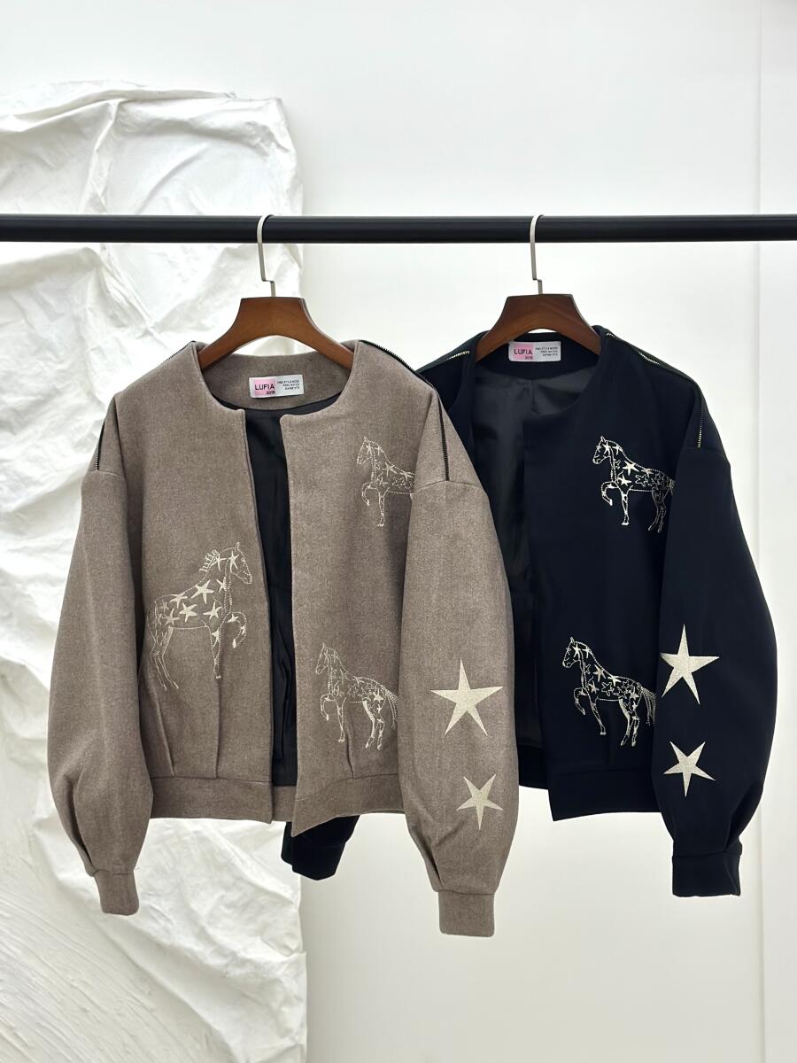 بامبر فوتر گلدوزی شده طرح اسب آستردار pd265-9