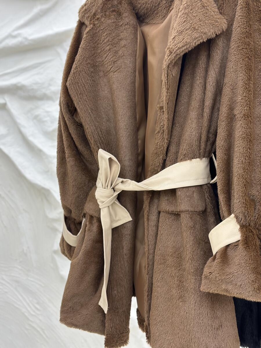 پالتو پوست طرح جیب کمربند چرم آستردار pd277-4