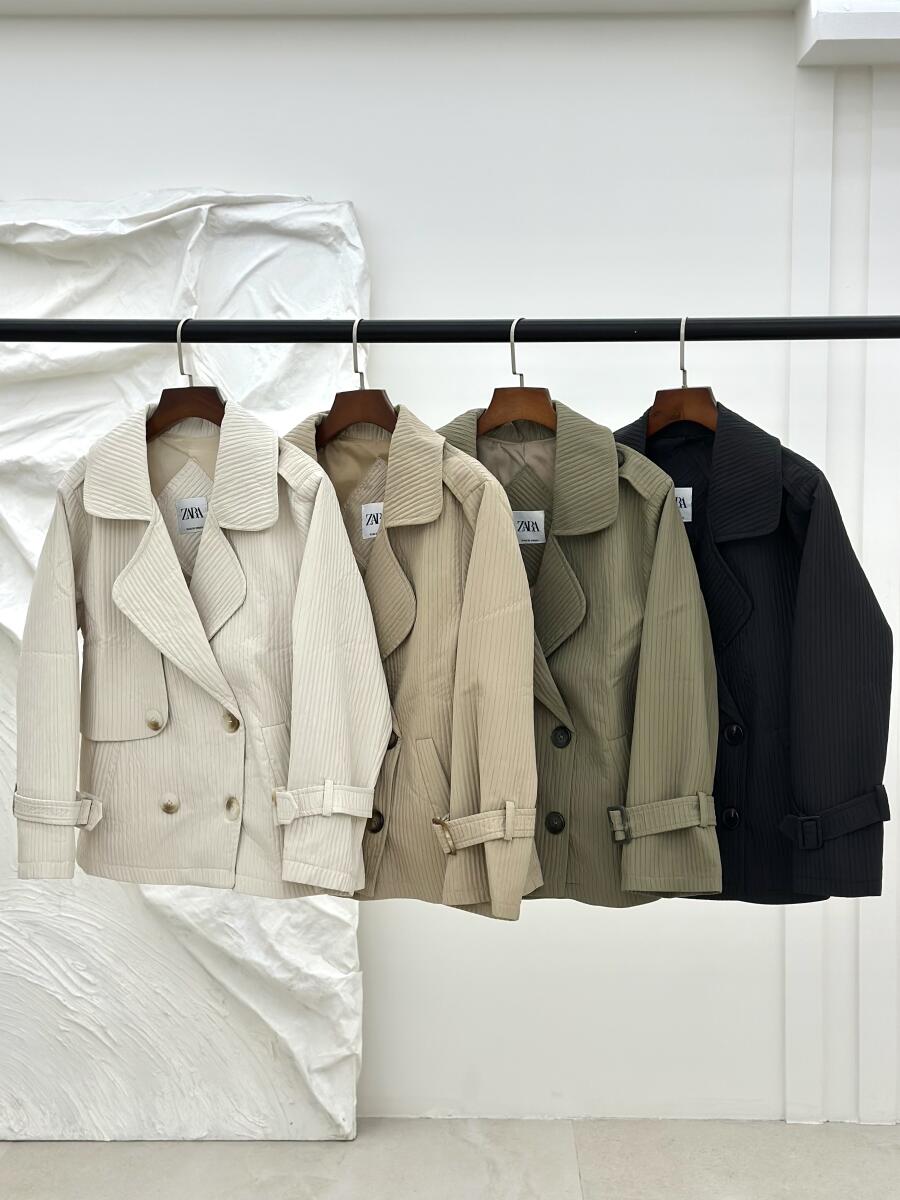 ترنچ کت پارچه طرح میله ای آستین کمربندی آستردار pd276-8