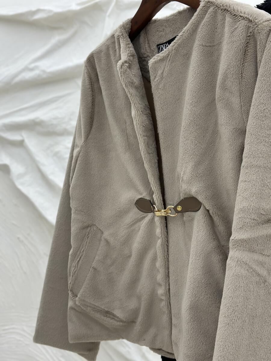 پالتو پوست کتی مزونی جلوقزن دار آستردار pd275-9