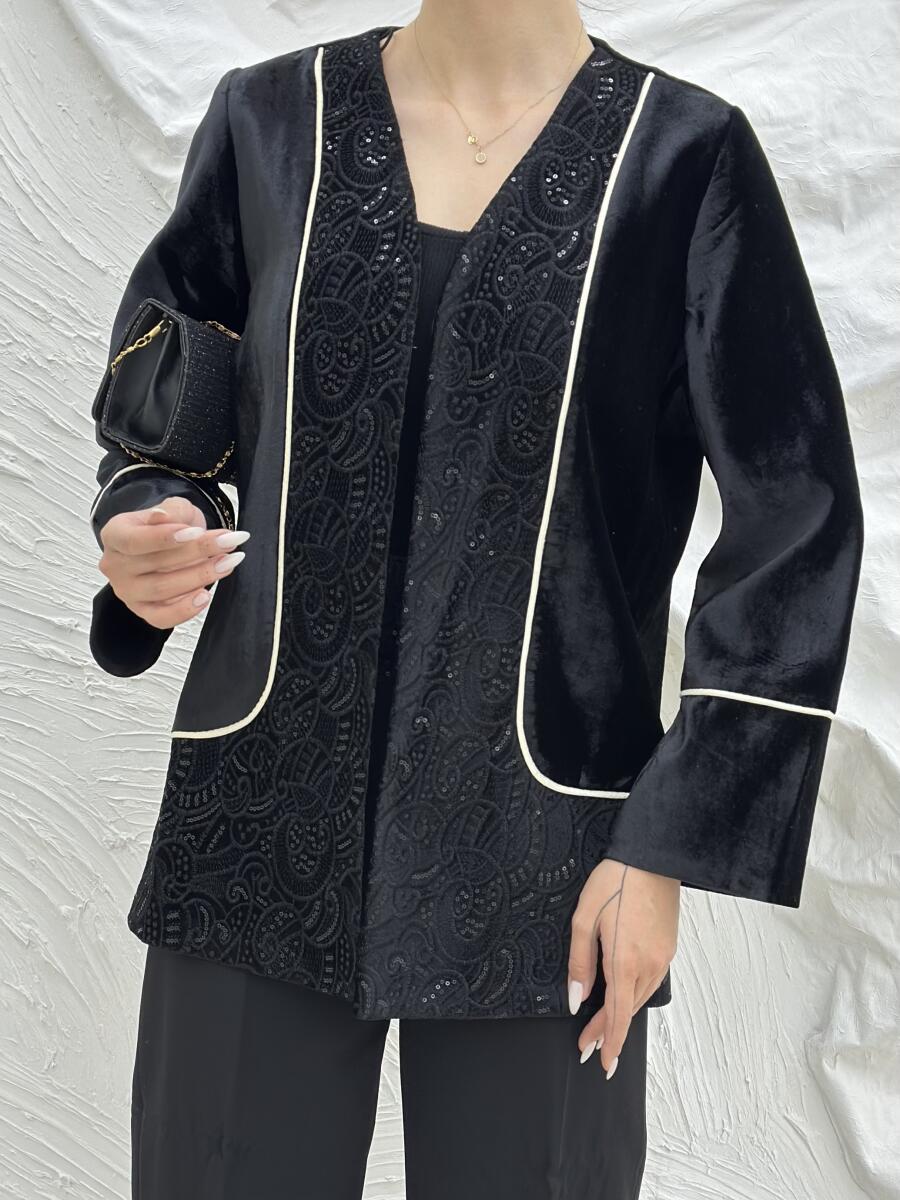 ست 2تیکه کت مخمل پولک دوزی شده و شلوار کرپ مزونی pd284-2