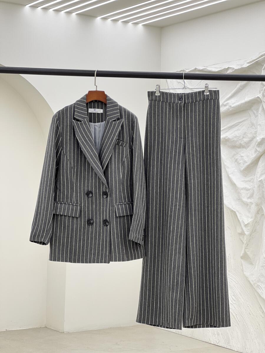 ست 2تیکه کت آستردار و شلوار  دیپلمات پاییزهpd329-10