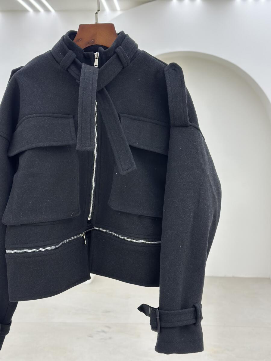 بامبر فوتر آستین و یقه کمربندی خرج کار زیپی آستردار pd400-16