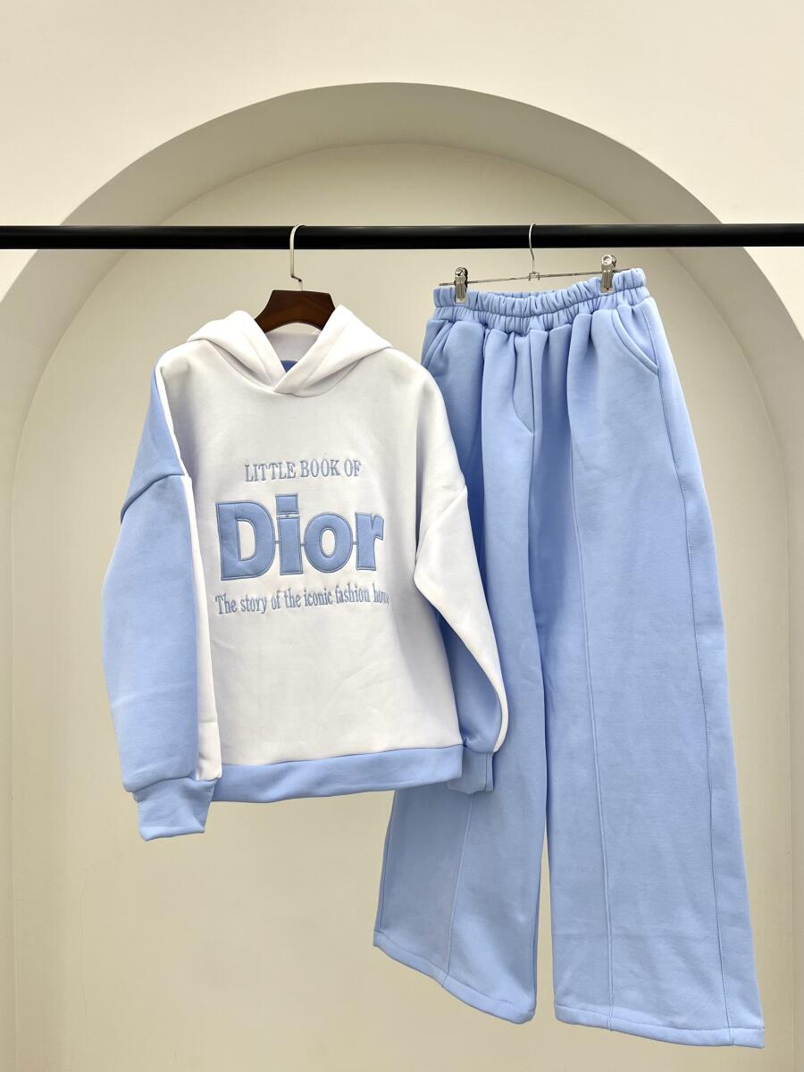 ست 2تیکه هودی کلاهدار گلدوزی شده و شلوار پارچه دورس pd483-13