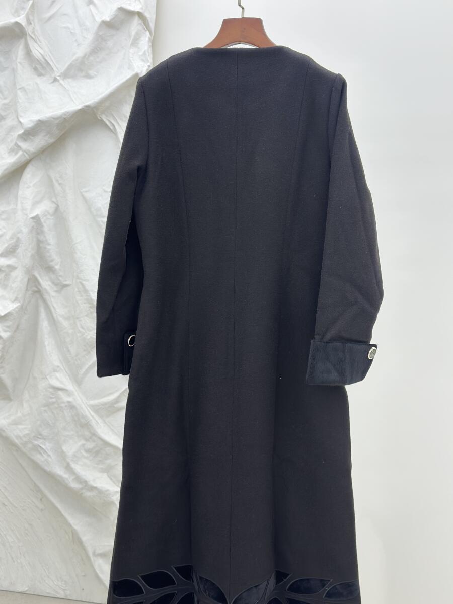 پالتو فوتر کلاسیک اپلیکه دوزی شده مخمل طرح برگ استردار pd494-10