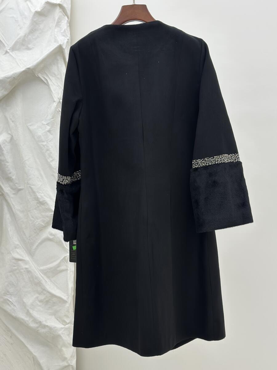 پالتو فوتر مجلسی منجوق دوزی شده آستین پوست آستردار pd488-13