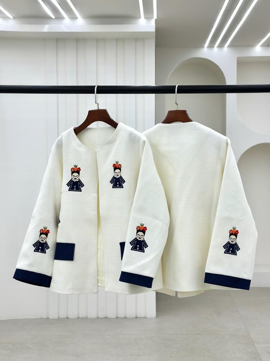 پالتو شانل مزونی اپلیکه دوزی شده طرح فریدا آستردار pd531-2