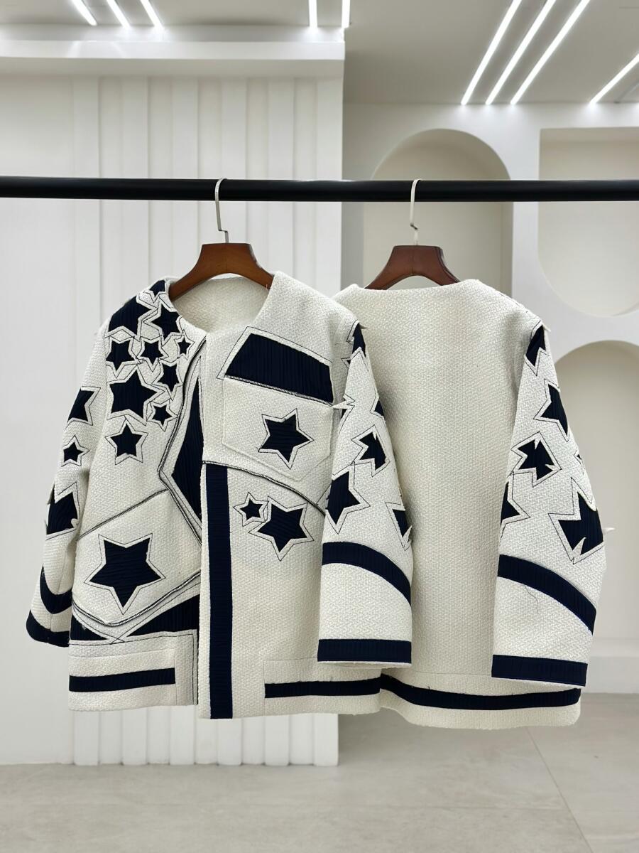 پالتو طرح بافت مزونی طرح ستاره ای آستردار pd529-13