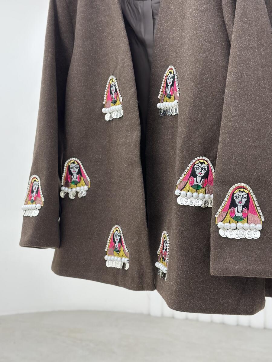 پالتو فوتر کتی گلدوزی شده طرح خاتون آستردار pd528-8