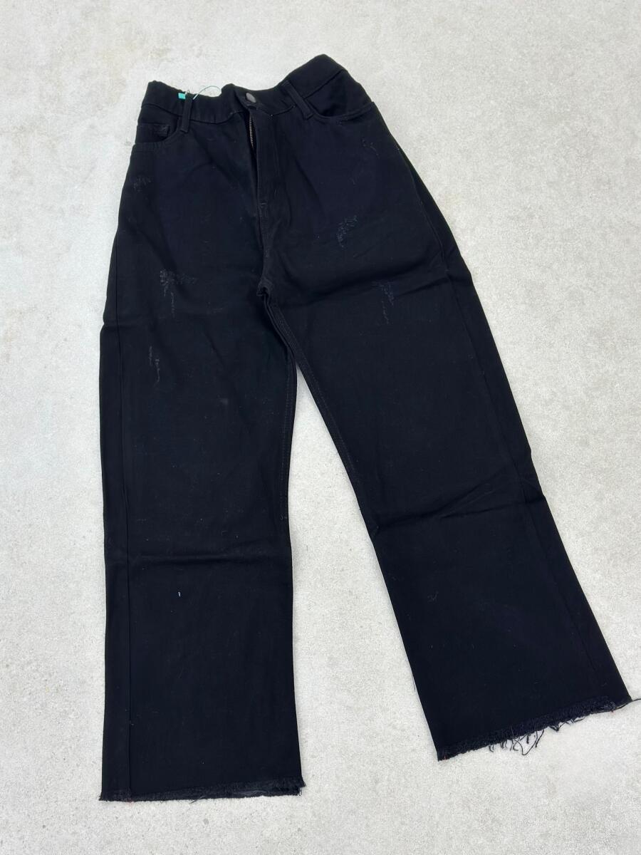 شلوار جین نیم بگ پایین ریشه ای sh209