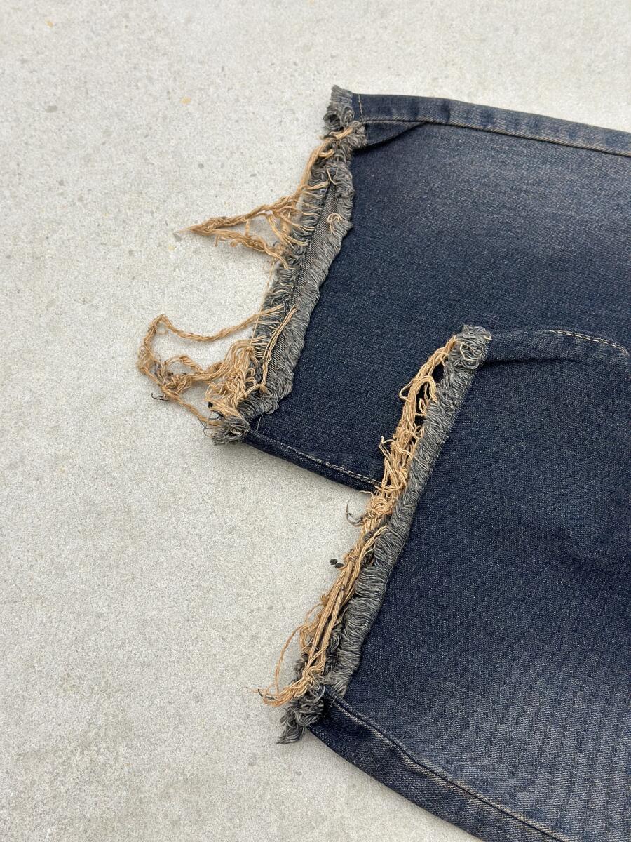 شلوار جین نیم بگ طرح زاپ sh208