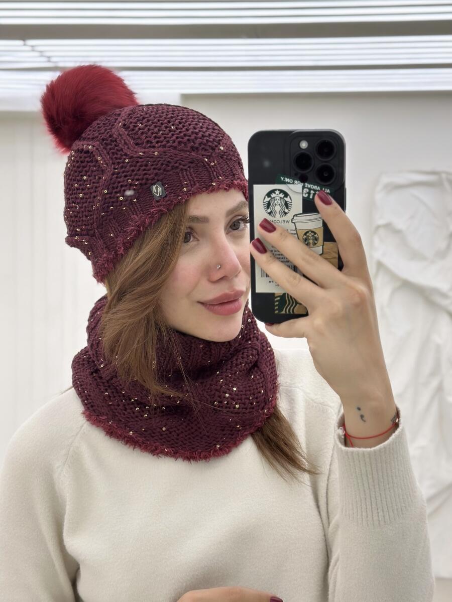 ست 2 تیکه کلاه پوم دار و شال گردن رینگی پولک دوزی شده id22