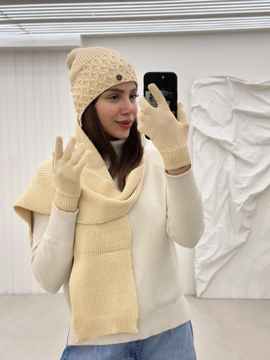 ست 3تیکه کلاه دکمه دار شال گردن ودستکش id16