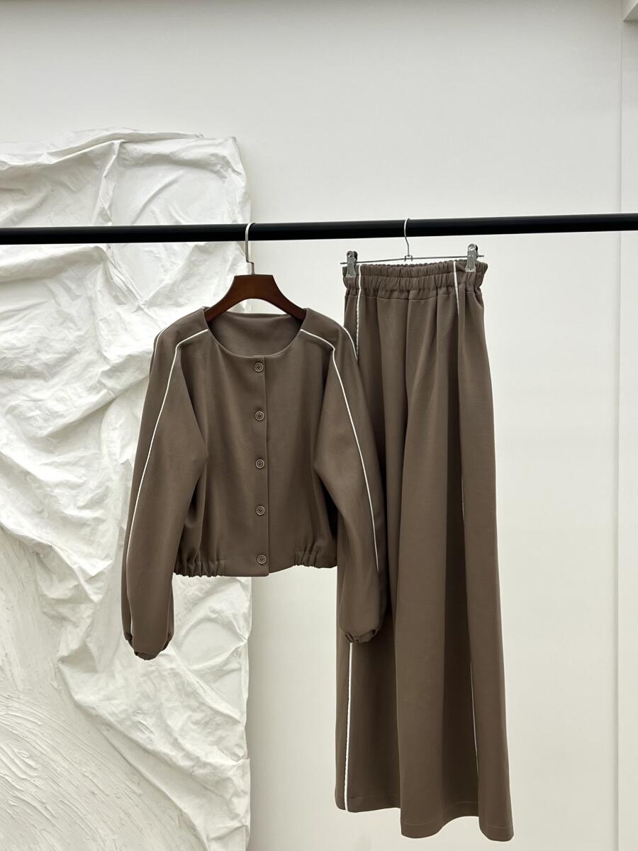 ست 2تیکه اویشو طرح دکمه دار pd554-11