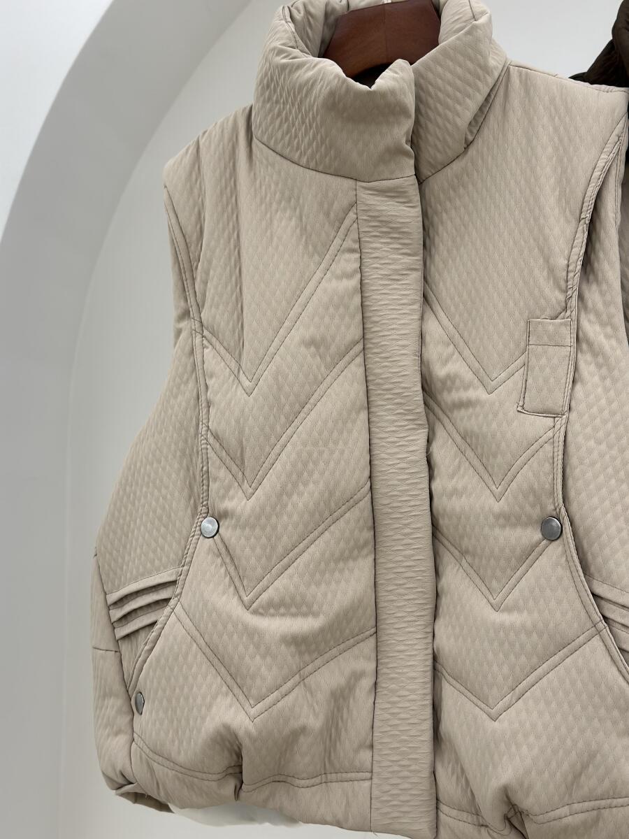 وست زمستانه داخل پشم شیشه آستردار pd562-6