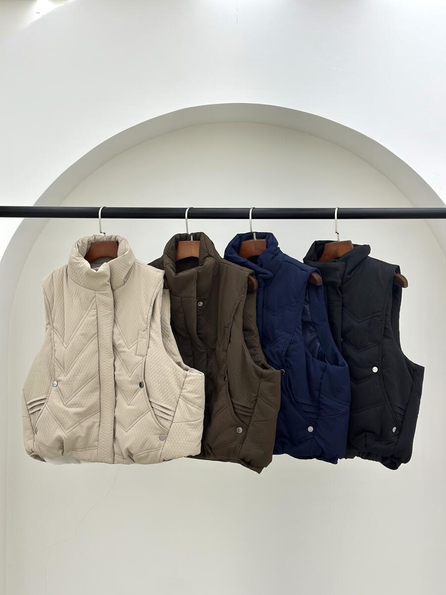 وست زمستانه داخل پشم شیشه آستردار pd562-6