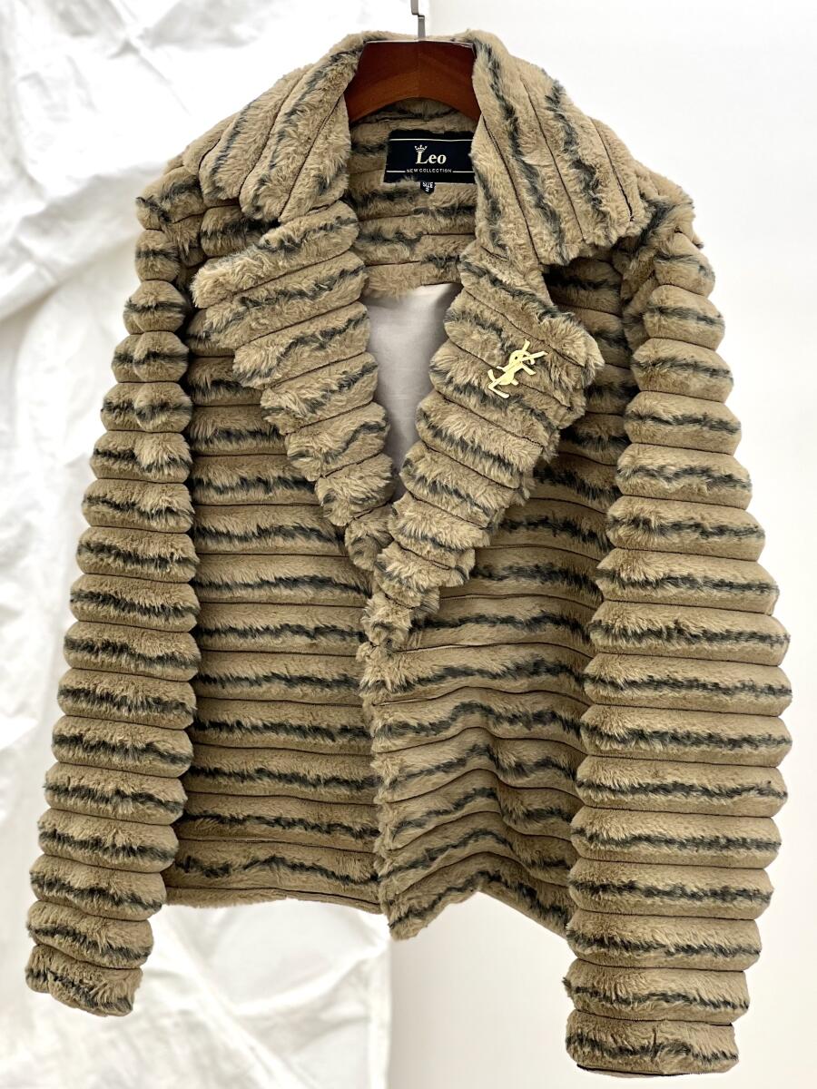 کت پوست مزونی یقه اکسسوری دار آستردار pd599-3