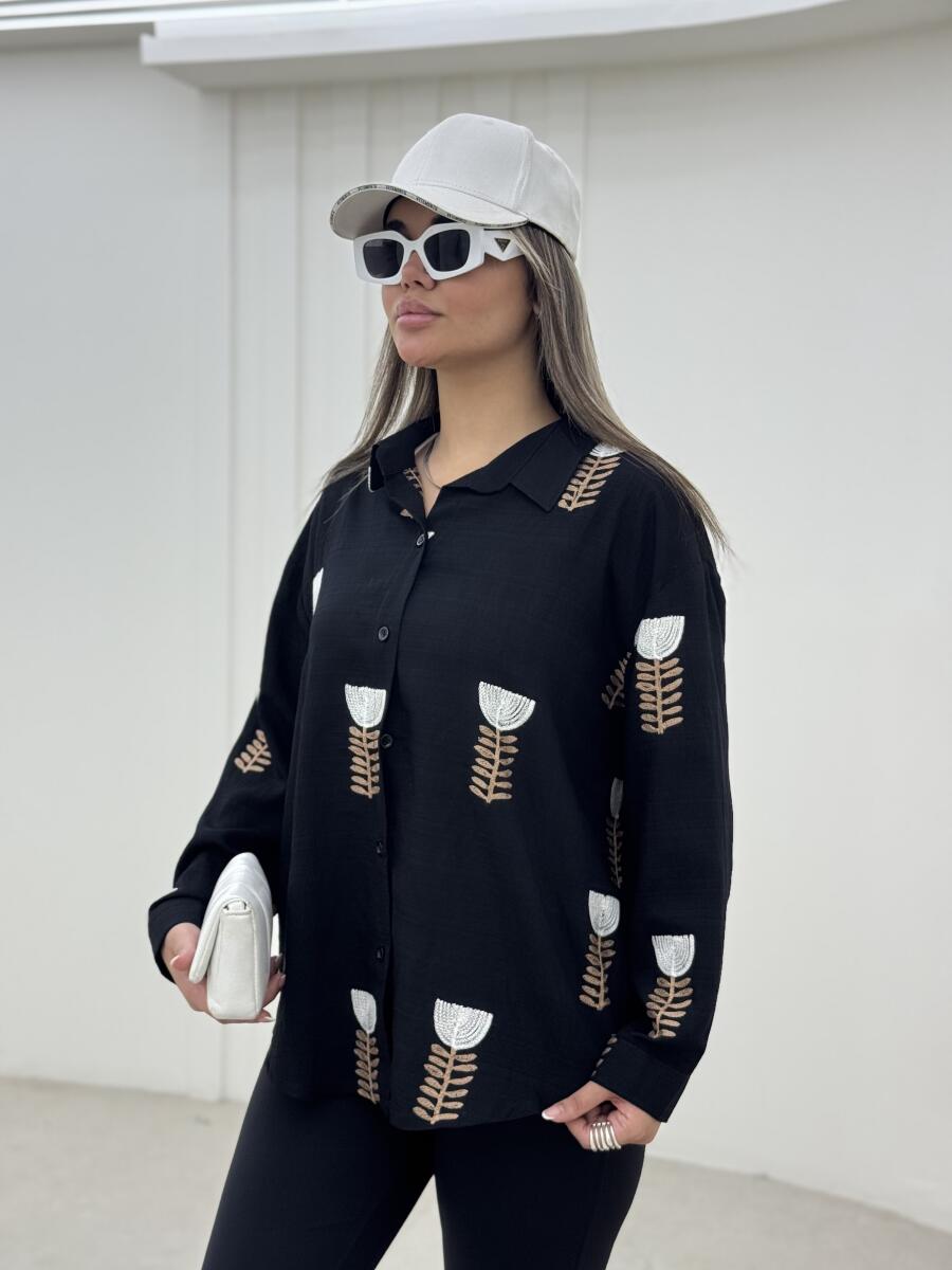 مانتو شومیزی گلدوزی شده طرح گل bt673-3