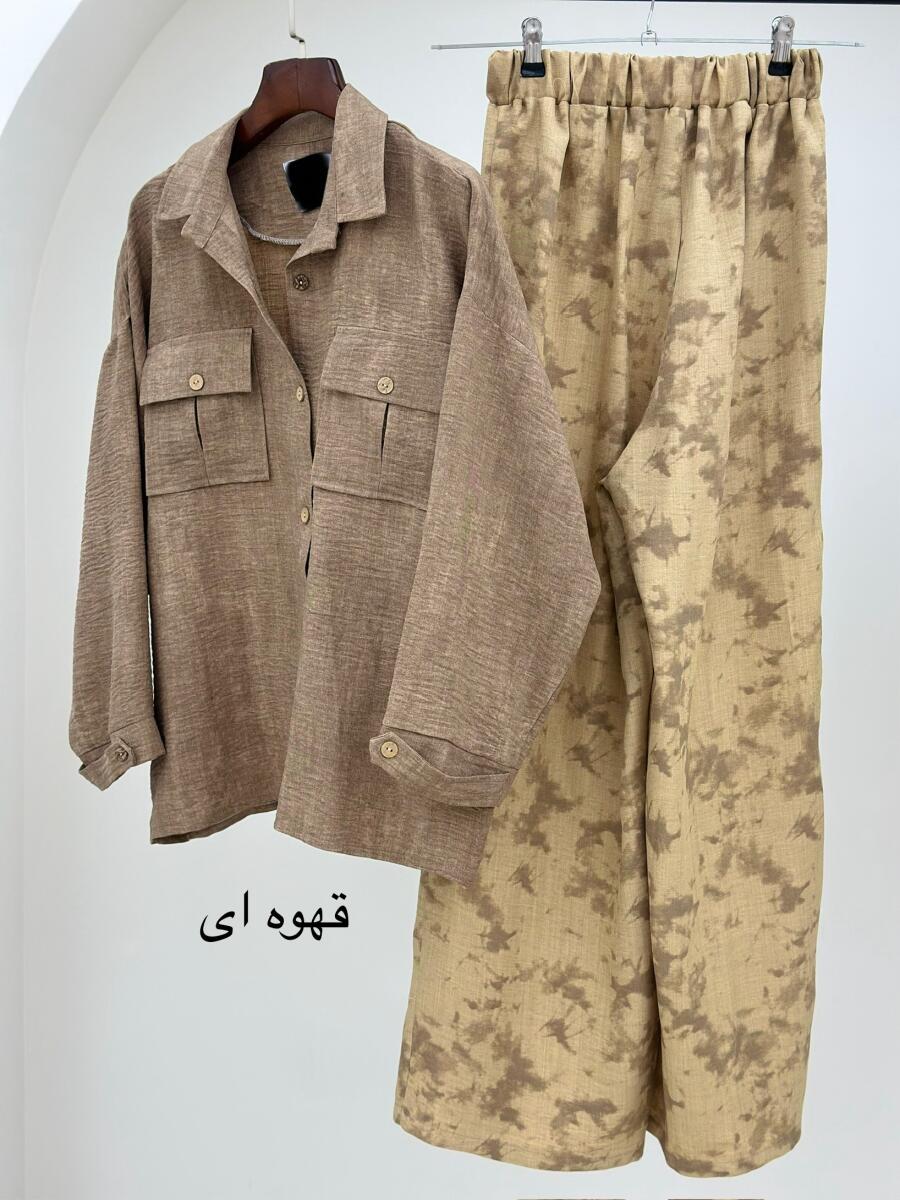 ست 2تیکه شومیز دکمه چوبی و شلوار طرح ابرنگی bt837-11