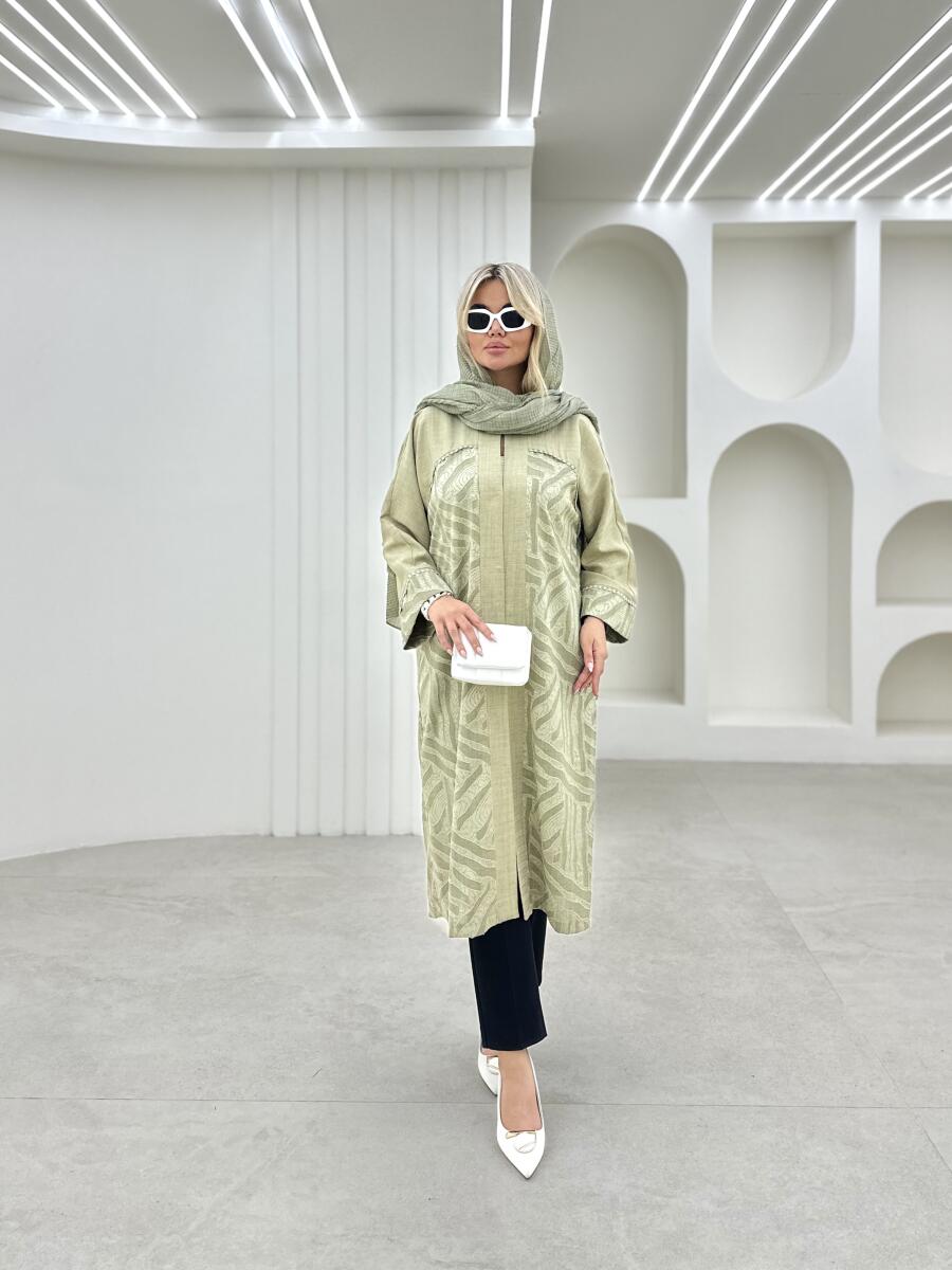 مانتو کلاسیک مزونی نوار دوزی شده bt1003-1