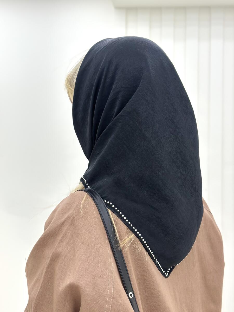 اسکارف طرح پتینه نگین دار sc35