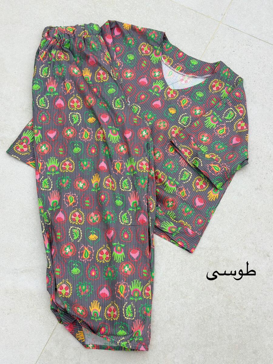 ست2تیکه شومیز جلو بسته و شلوار طرح دار bt1177-8