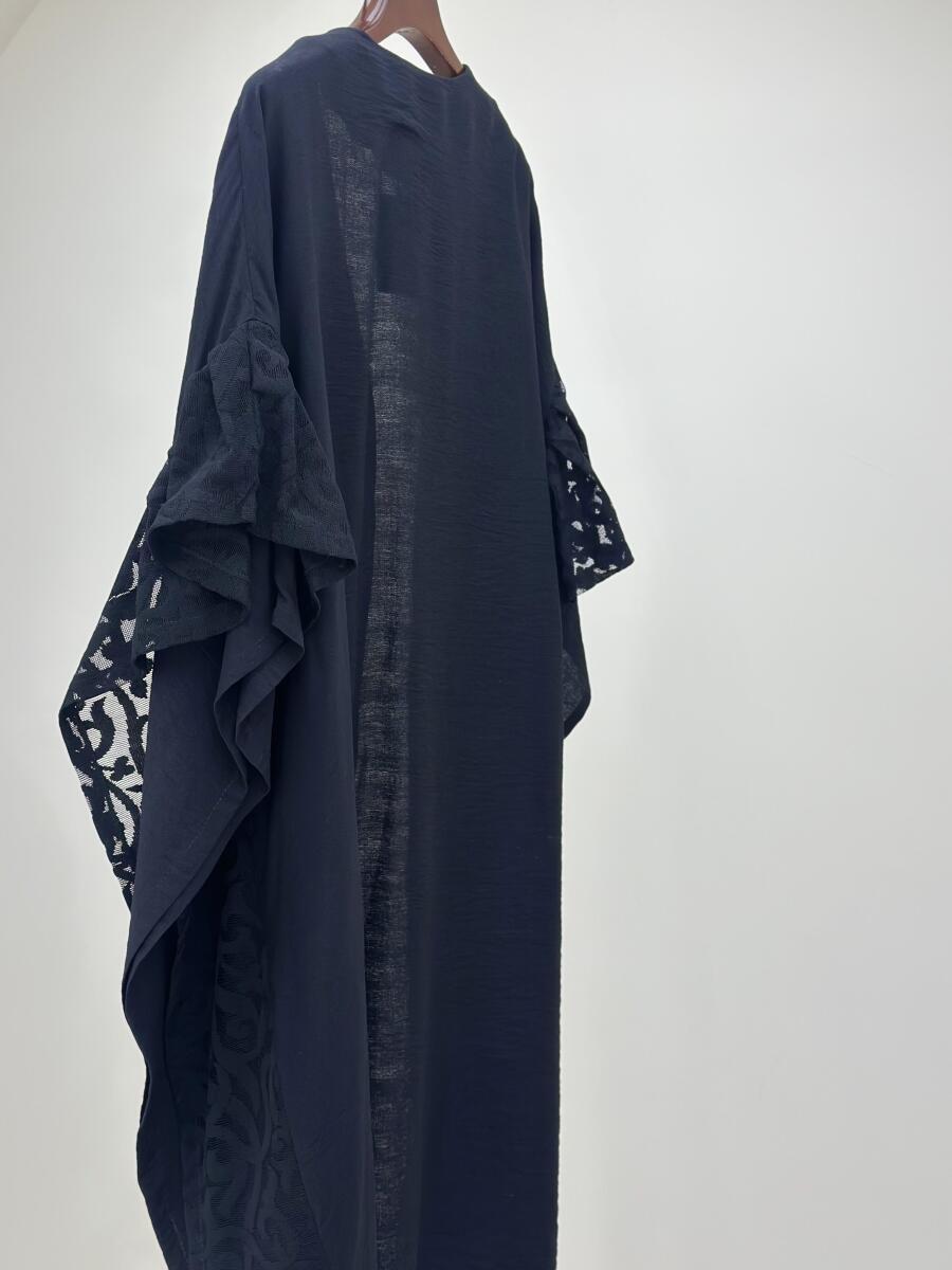مانتو عبایی خرج کار گیپور bt1247-1