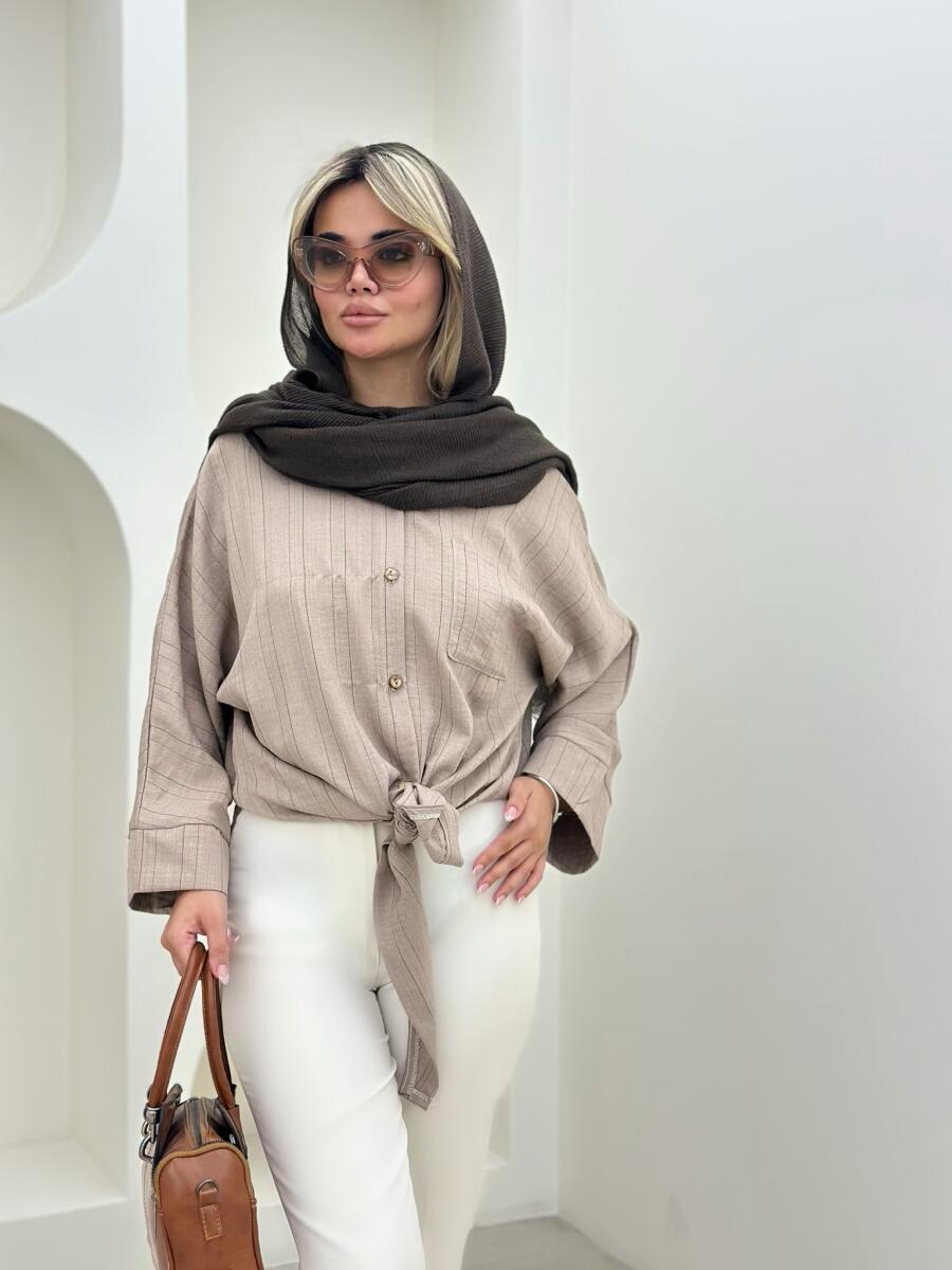 شومیز پایین گره ای طرح راه دار دکمه چوبی bt1293-11