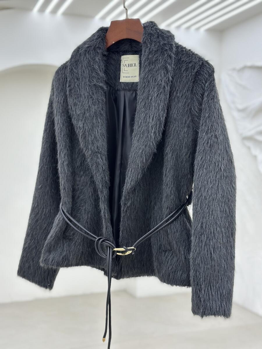 کت پوست آستردار به همراه کمربند pd649-12