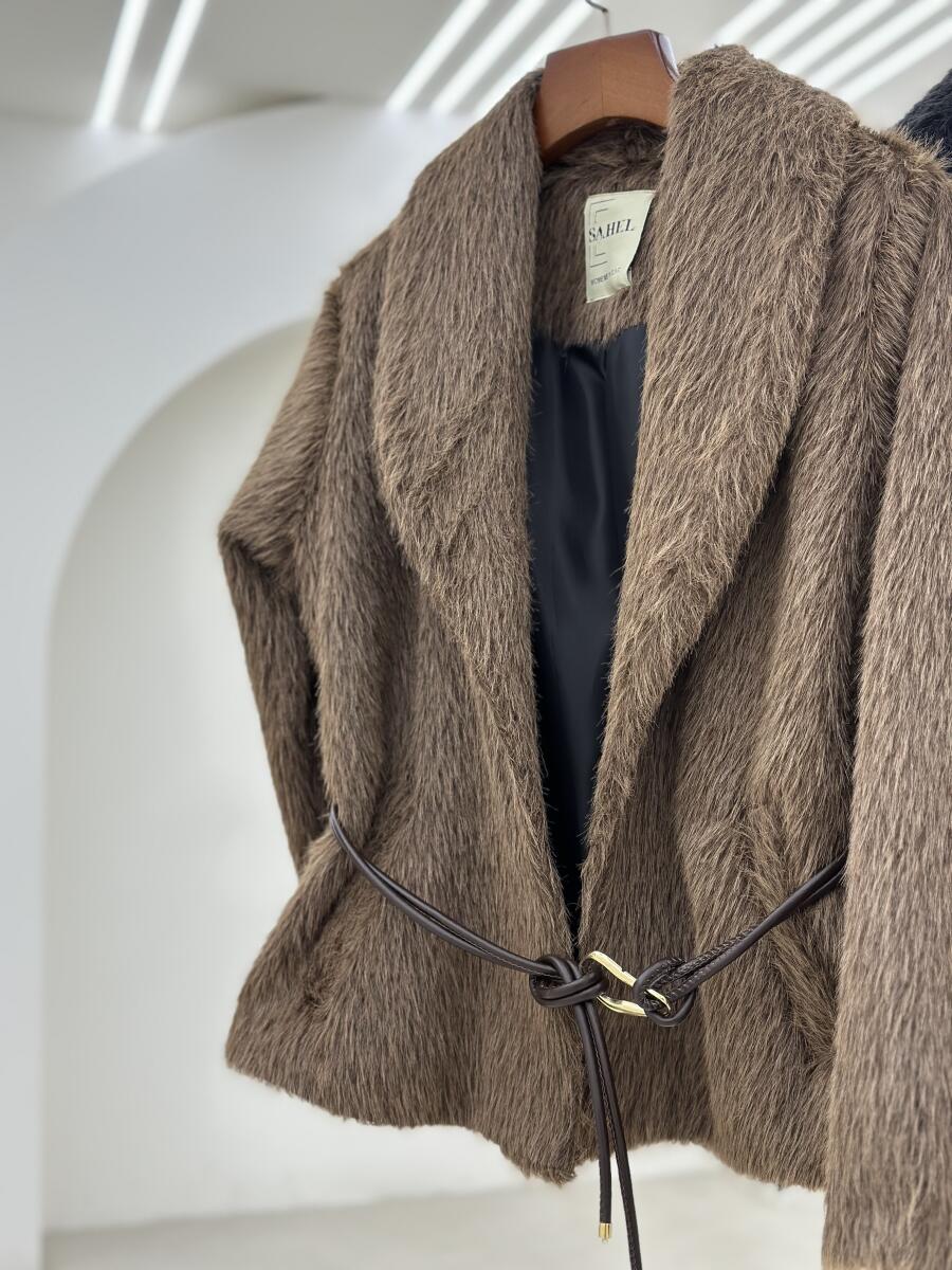 کت پوست آستردار به همراه کمربند pd649-12