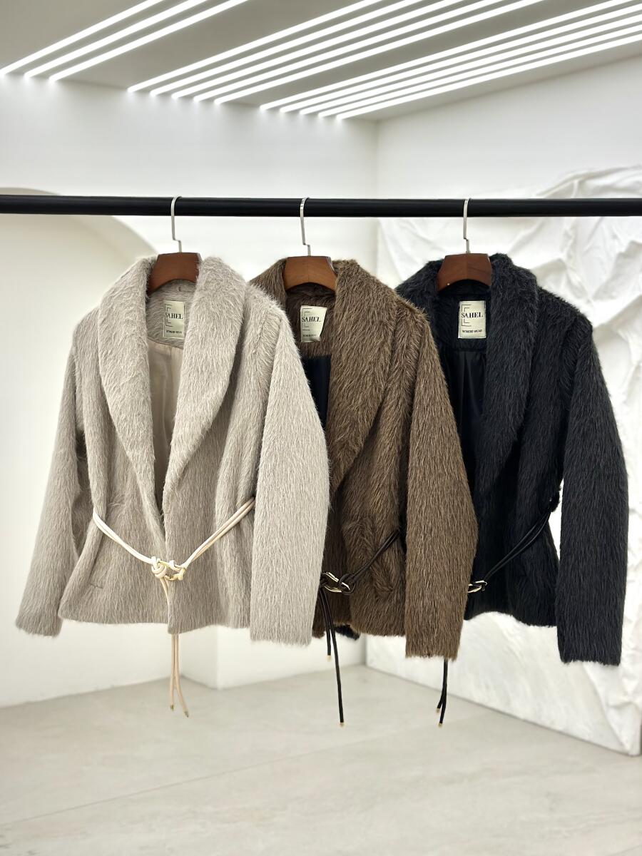 کت پوست آستردار به همراه کمربند pd649-12