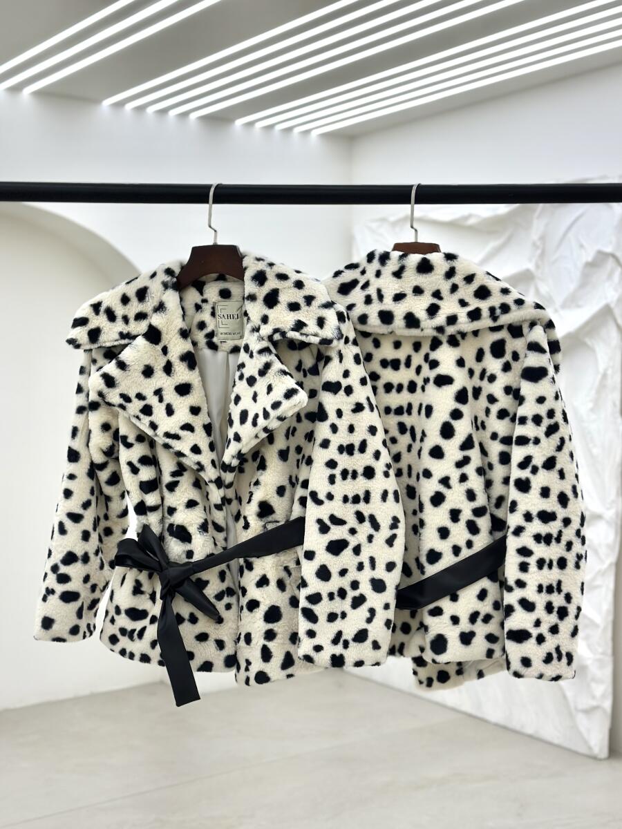 پالتو پوست کتی مزونی به همراه کمربند چرم آستردار pd661-11