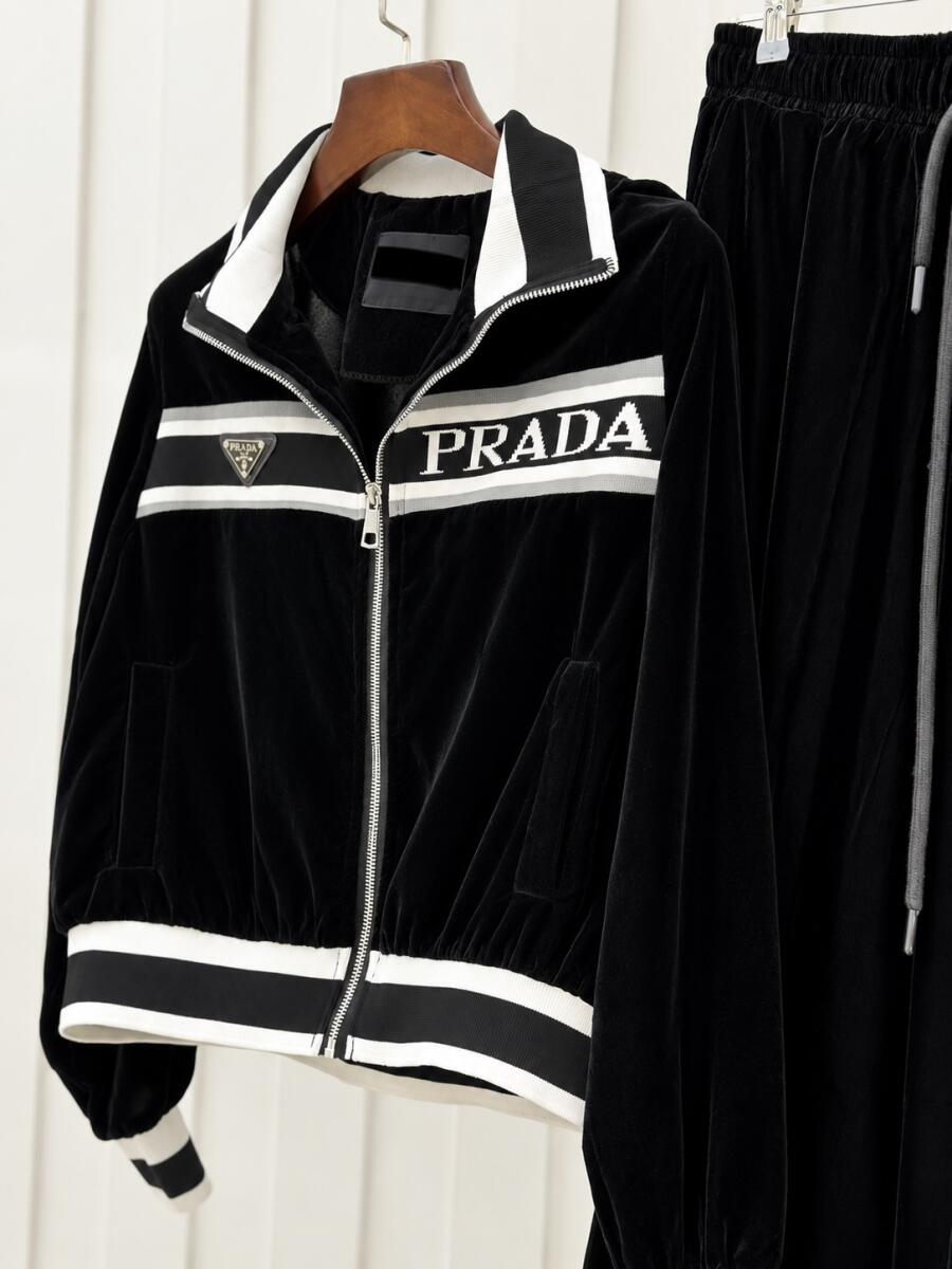 ست 2تیکه سوییشرت و شلوار مخمل پاییزه طرح bd947-1 prada