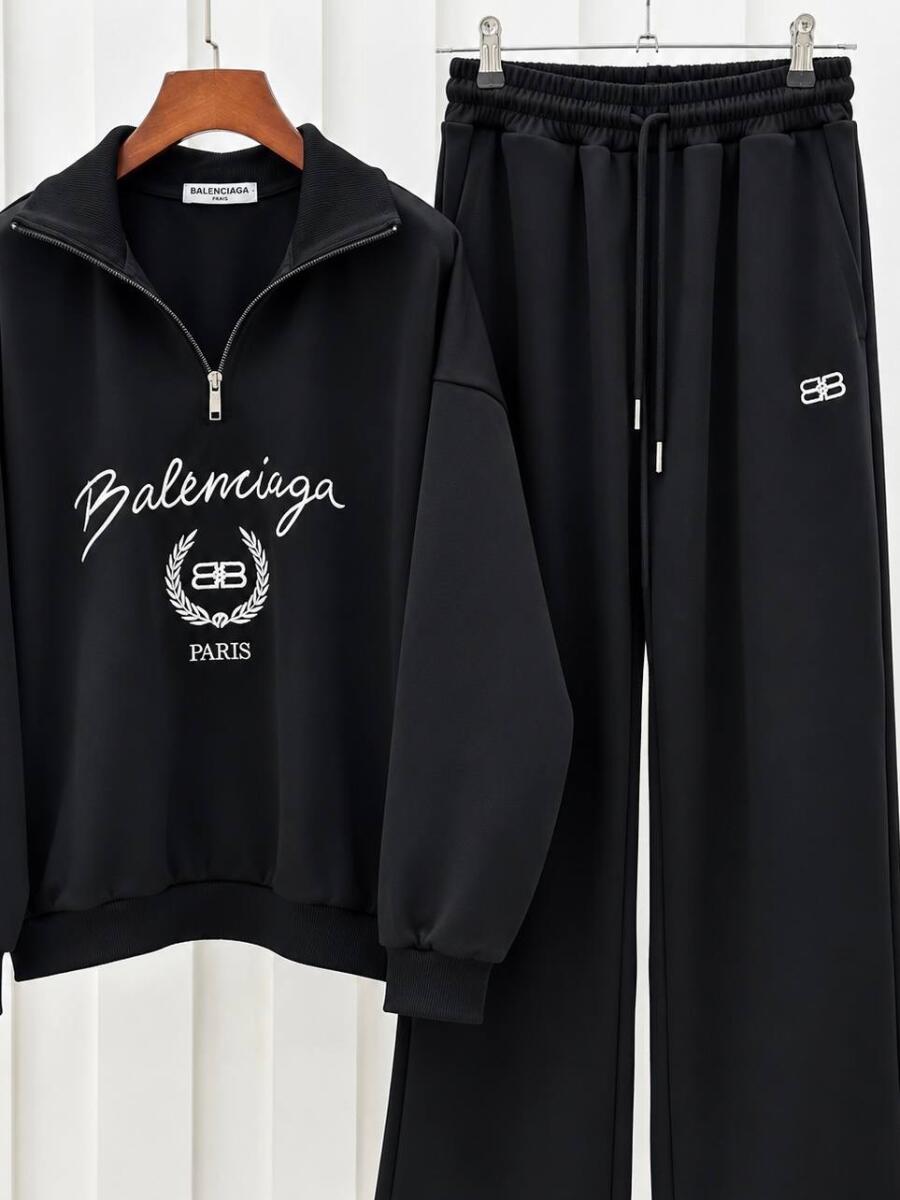 ست 2تیکه هودی یقه نیم زیپ طرح balenciaga و شلوار اویشو پاییزه bd1007-7