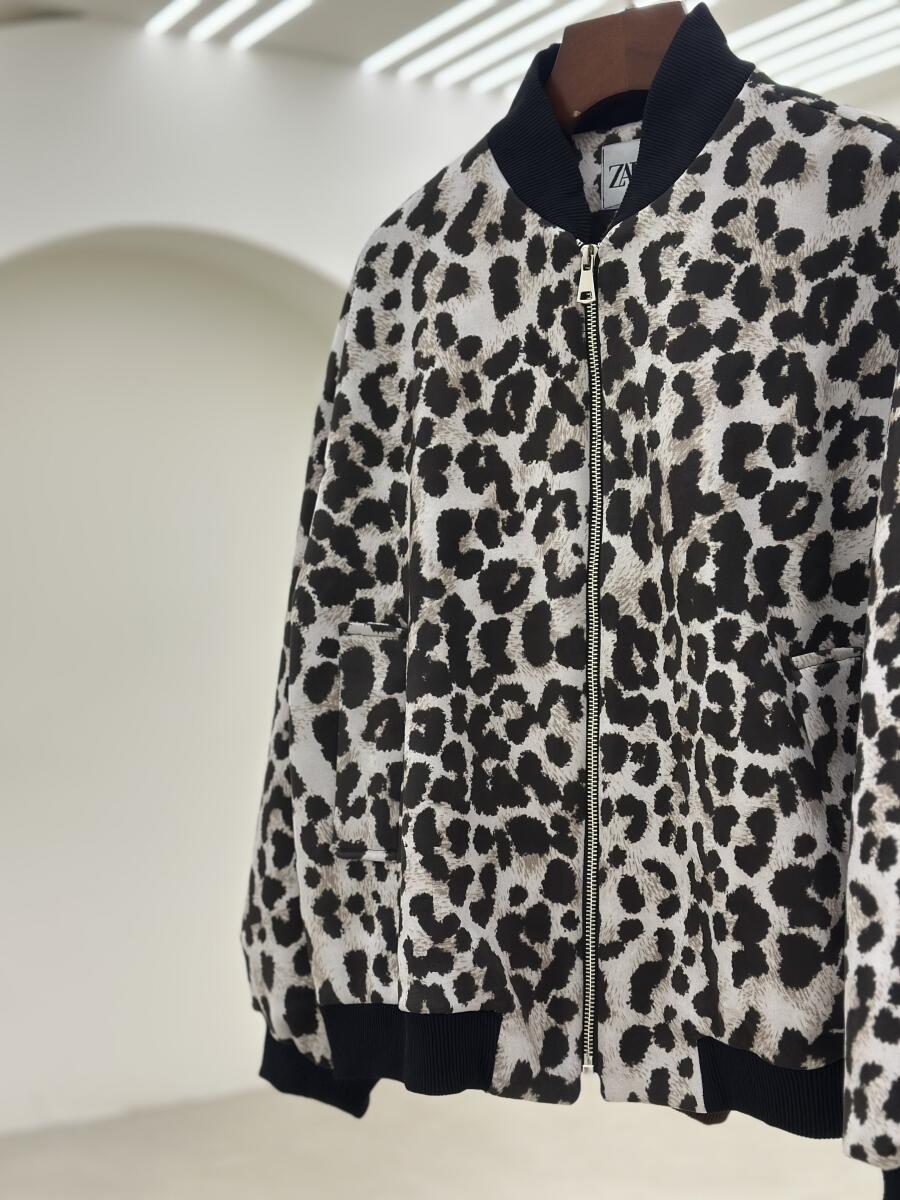 بامبر سوییت پلنگی زیپ دار آستردار pd680-4