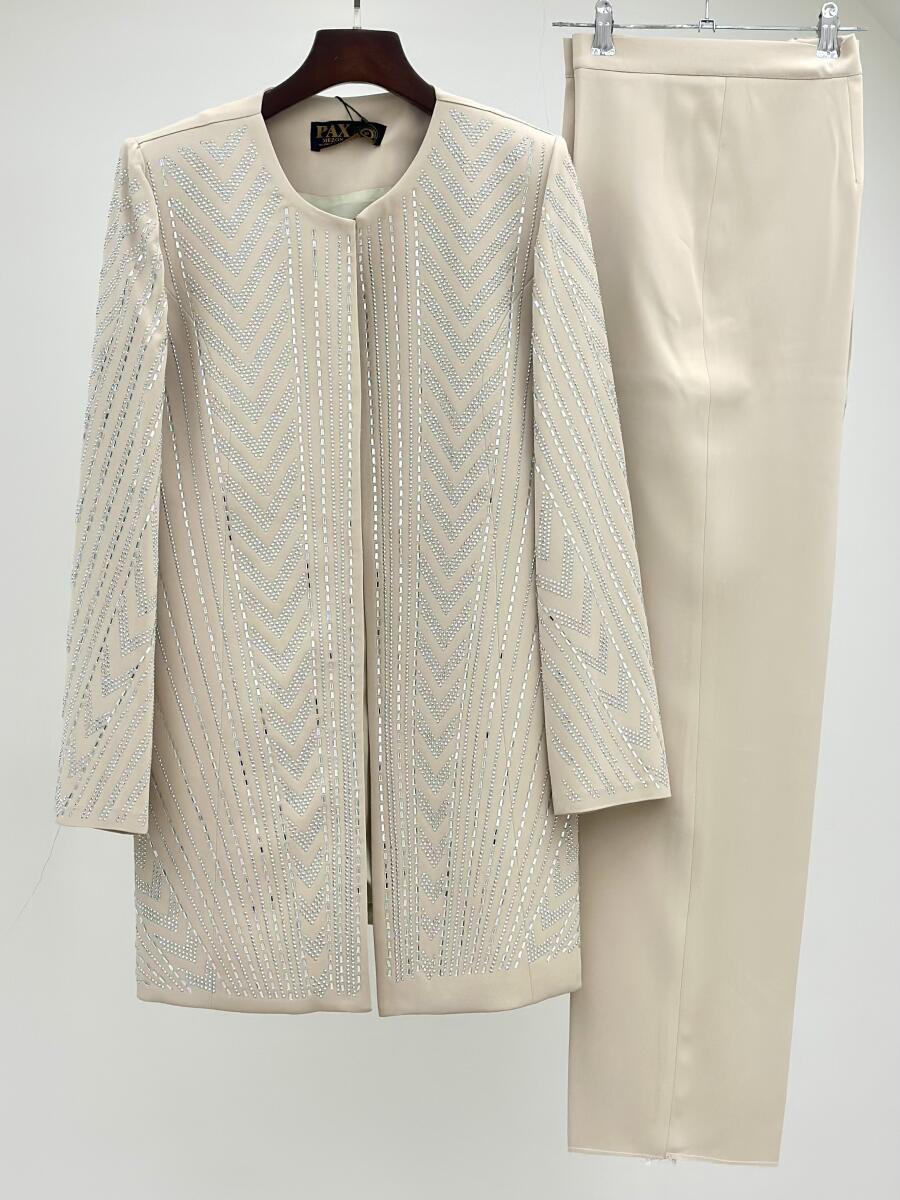 ست 2تیکه کت کرپ آستردار نگین دوزی شده و شلوار bd12-14