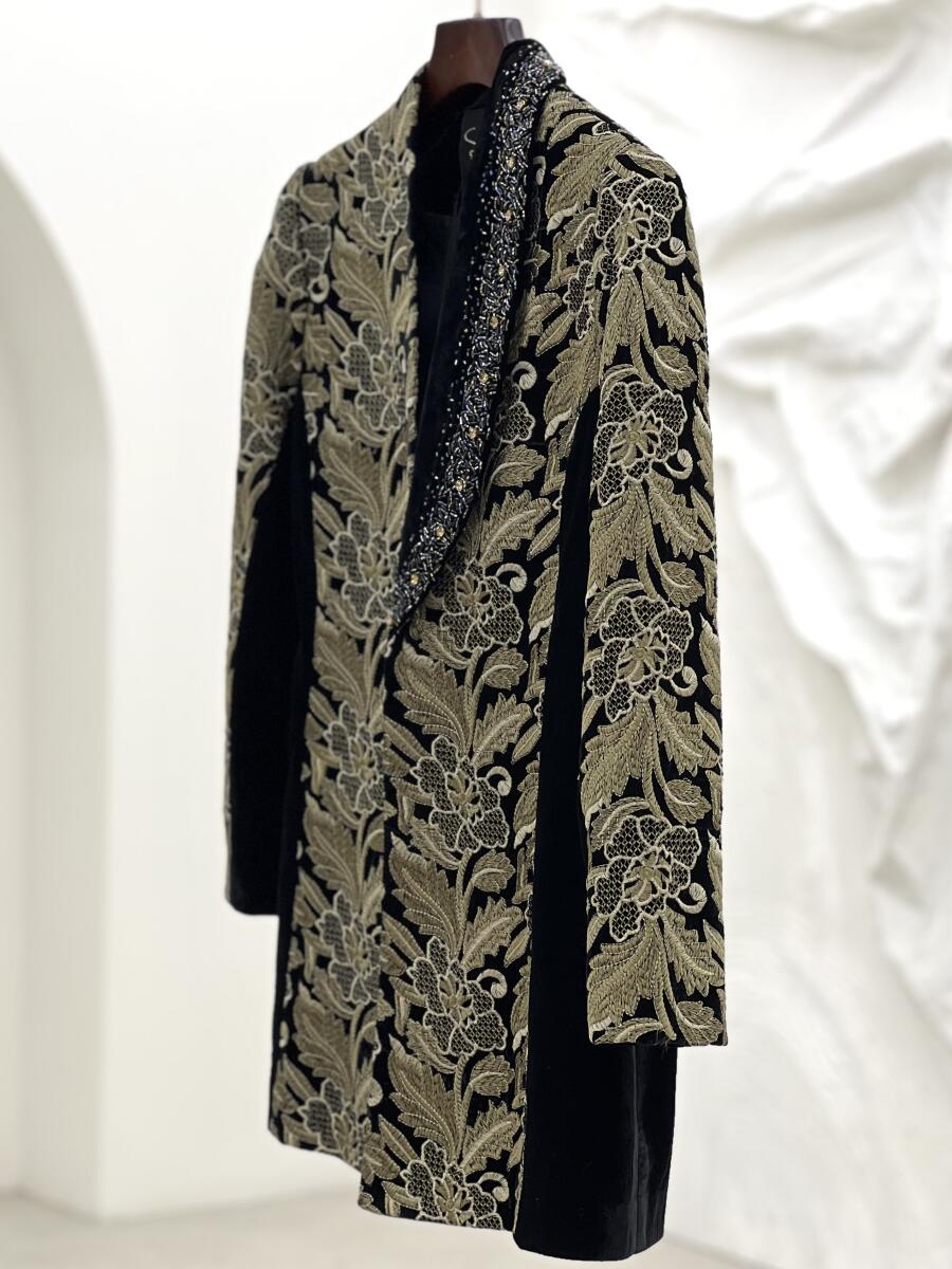 مانتو مخمل مجلسی بهاره گلدوزی و سنگدوزی شده آستردار bd19-9