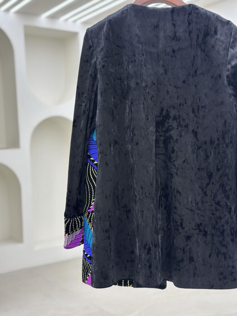 مانتو مخمل بهاره مزونی گلدوزی شده bd32-9