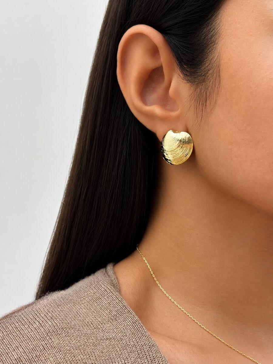 گوشواره صدف طلایی sk51