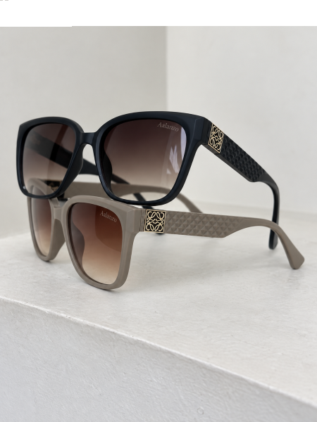 عینک آفتابی دسته طرح em19 loewe